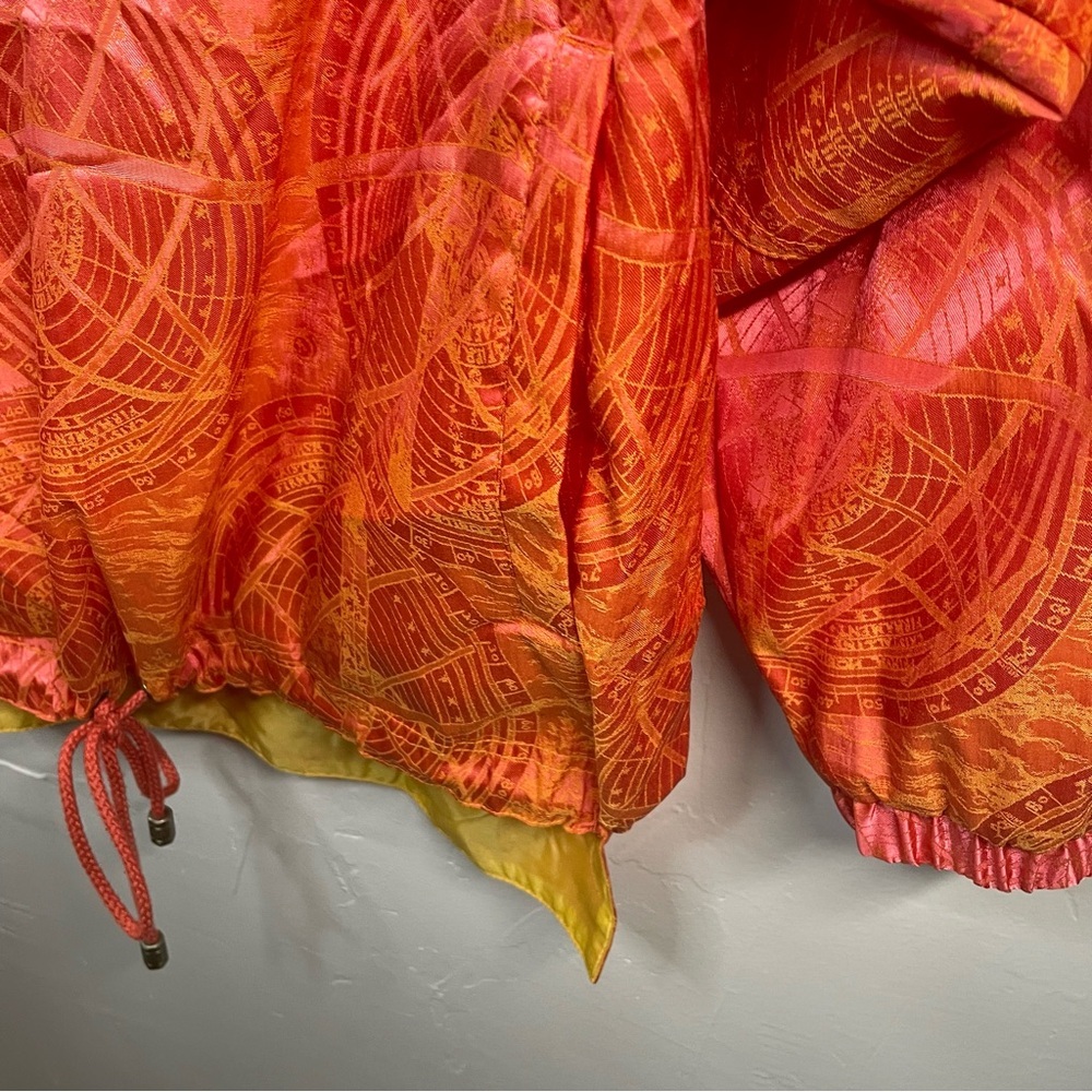 Le Coq Sportif Rare Celestial Compass Print Vibrant Orange and Pink Windbreaker - Picture 7 of 13